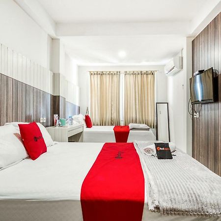 Reddoorz Near Untag Surabaya Hotel Exterior foto